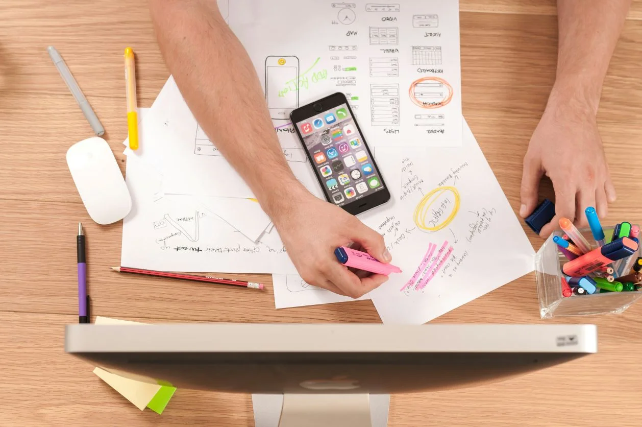 How To Use Behind The Scenes Content To Build Trust